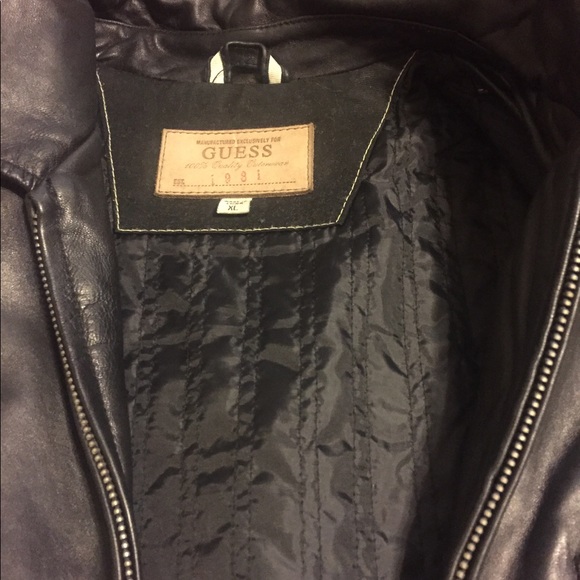 🔴⚫️SOLD 🔴⚫️Men's Guess Leather Jacket - Picture 4 of 8